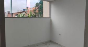  Sobrado com 3 casas + Salão  REF - 2593