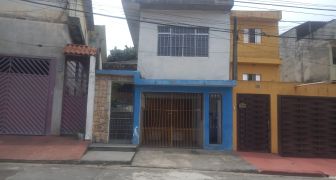 Apartamento com 2 dormitórios  e área de churrasqueira REF-1759