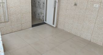 Casa com 3 dormitórios  LO 82