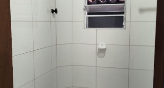 Casa com 2 dormitórios  LO 84